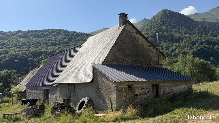 Grange 2 pièces 200 m²