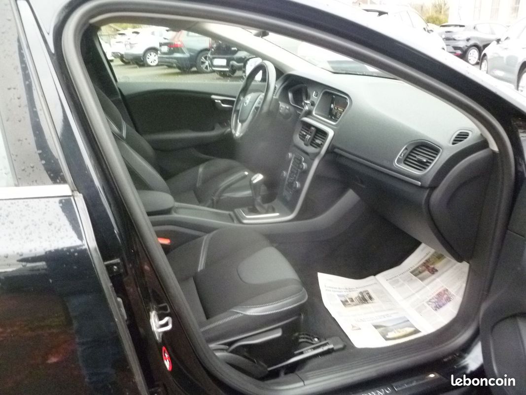 Volvo V40 1.6 D2 115CH MOMENTUM BUSINESS BV6 (image 7)