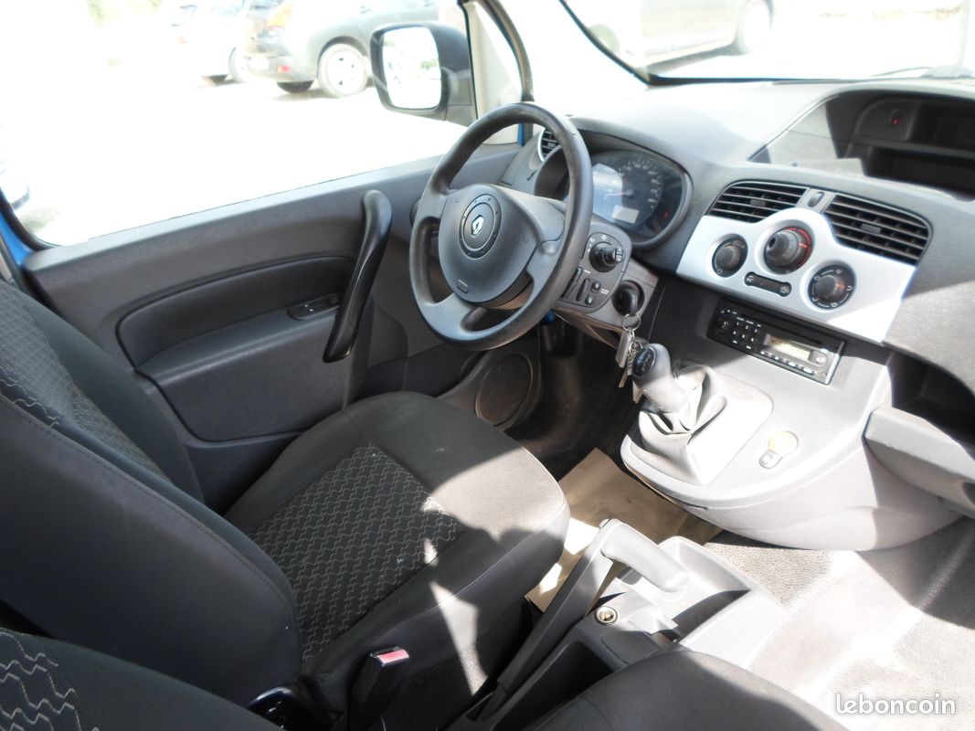 Renault kangoo 1.5 dci 70 ch confort tva récupérable 7000 TTC SOIT 5833.33 HT (image 3)