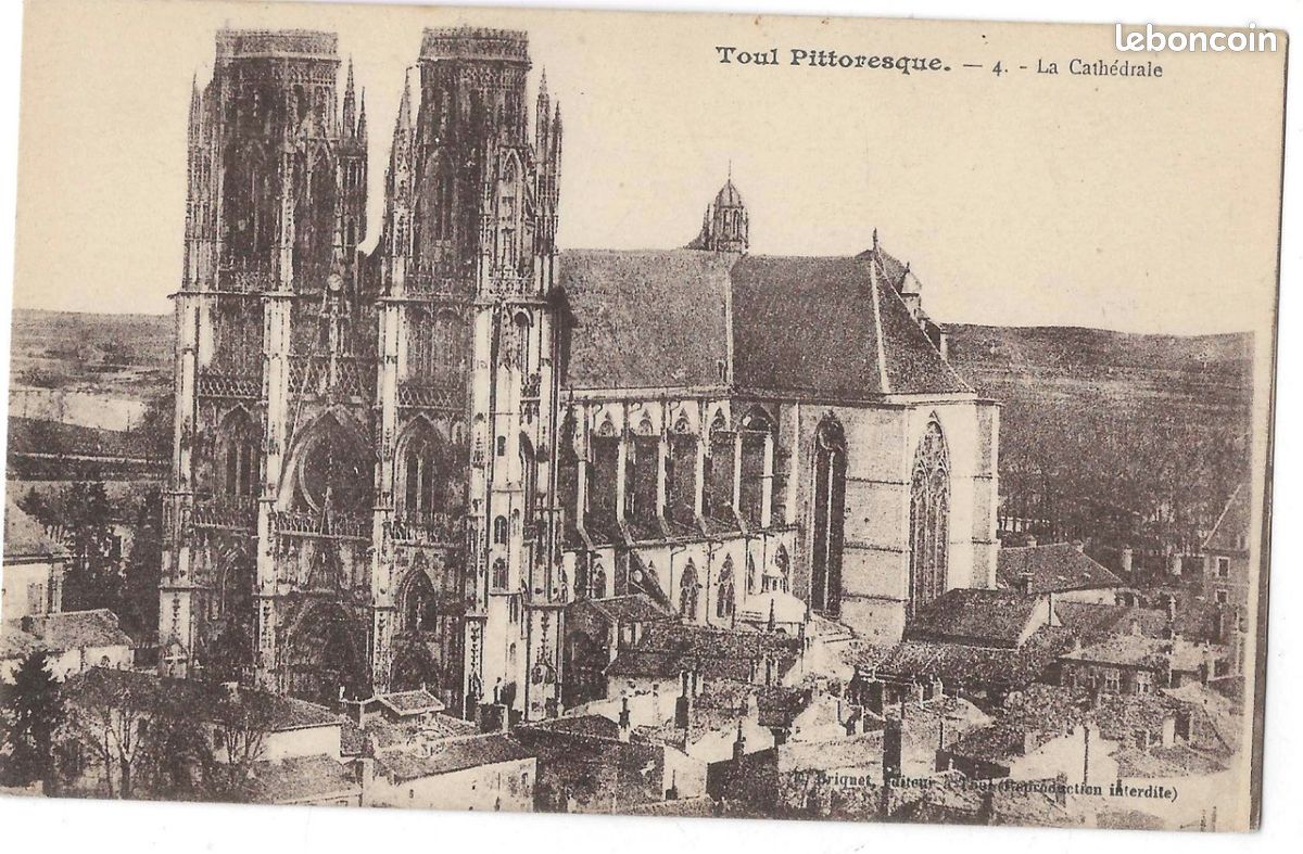 Lot de 136 cartes postales anciennes, theme : eglises, cathedrales, abbayes ... (image 1)