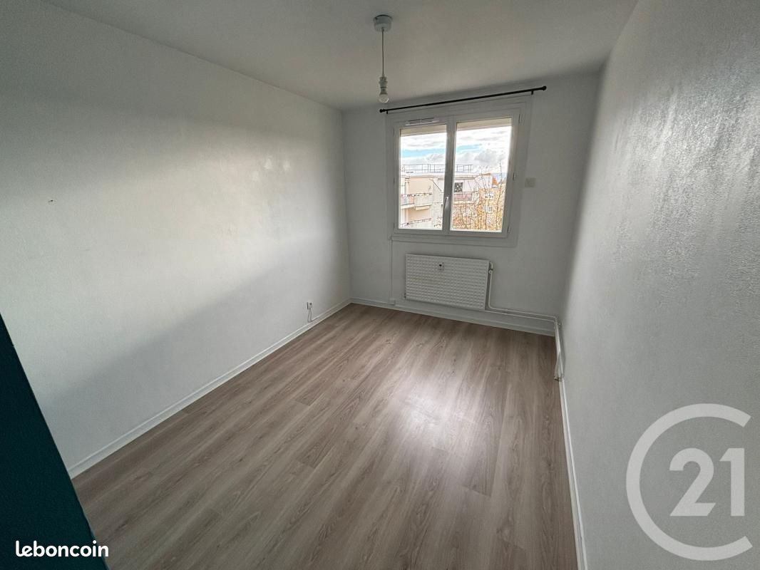Appartement a louer bourg-en-bresse - 5 pièce(s) - 102 m2 - Surfyn