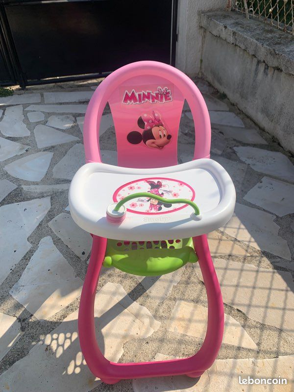 Chaise haute enfant minnie (image 1)