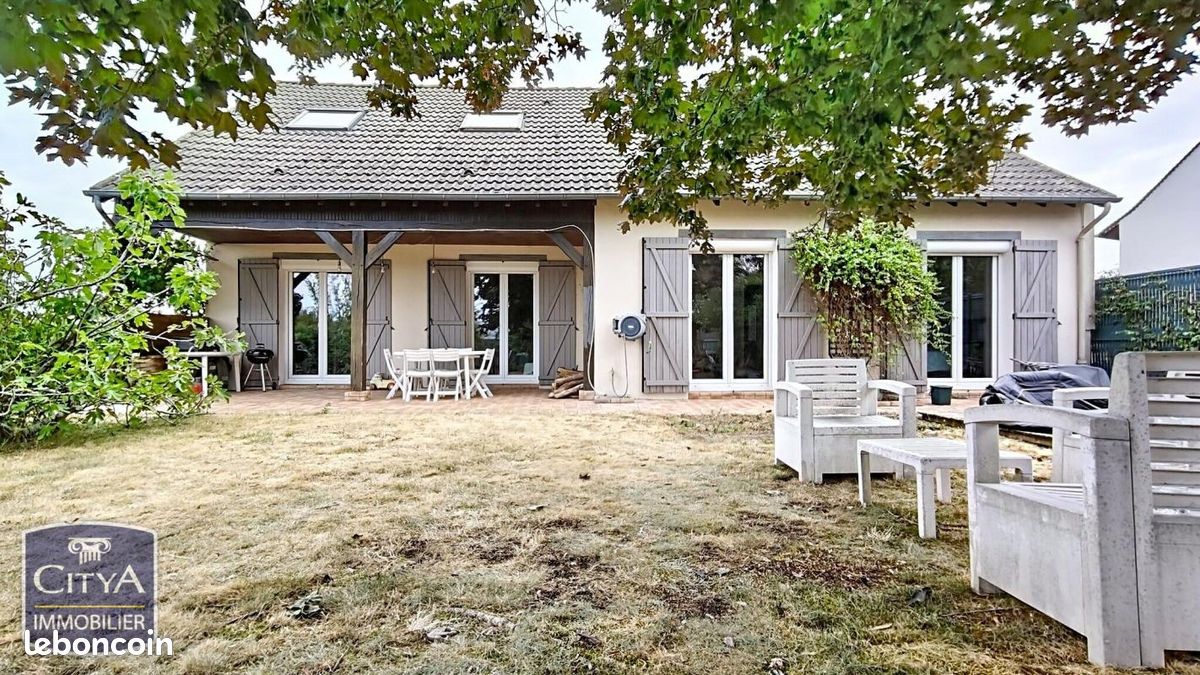 Maison 6 pièces 174 m² · à Bourges · 174 m² · 248 000 €