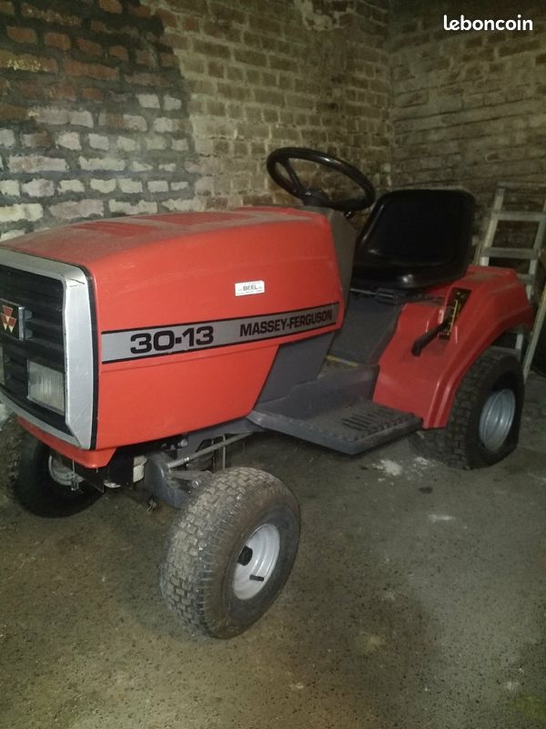 Tracteur tondeuse Massey Ferguson - Jardin & Plantes