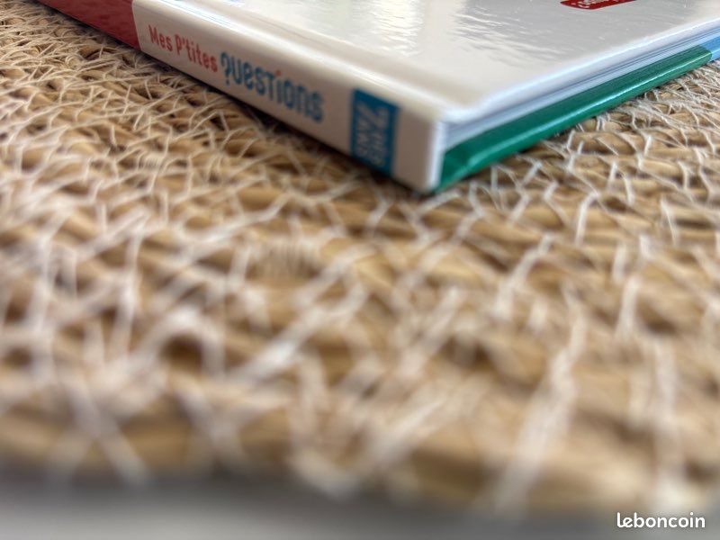 Livre 📕 mes p’tites questions, dès 7 ans, les loups, pages glacées, excellent état (image 4)
