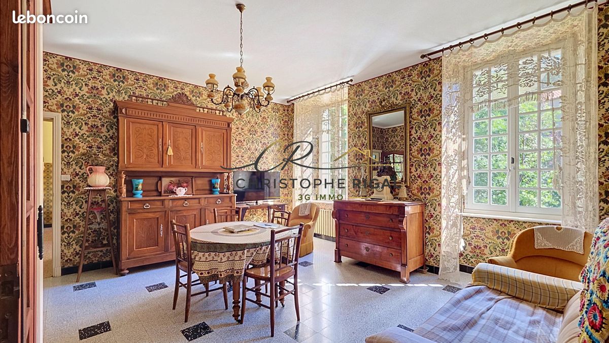 Immeuble 15 pièces 308 m² · à Saint-Pons-de-Thomières · 308 m² · 99 000 €