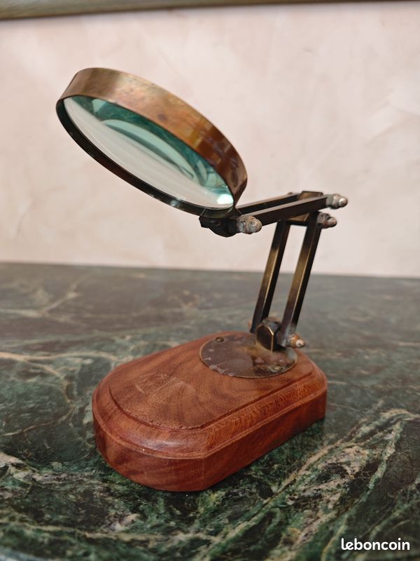 ANCIENNE LOUPE DE bureau Christofle France métal argenté manche décors