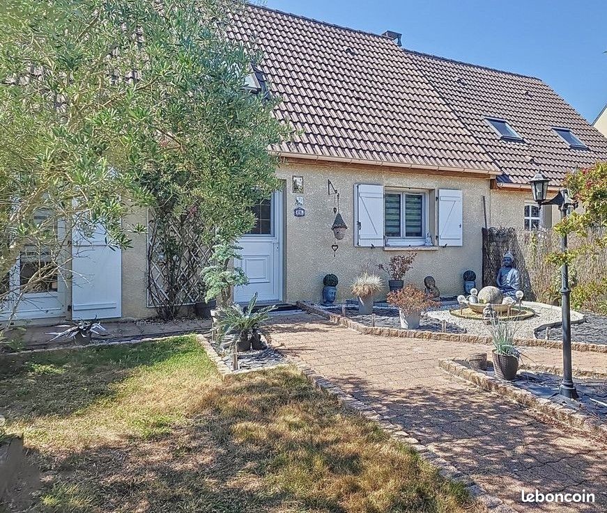 Maison 7 pièces 153 m² · à Le Mesnil-Simon · 153 m² · 290 000 €