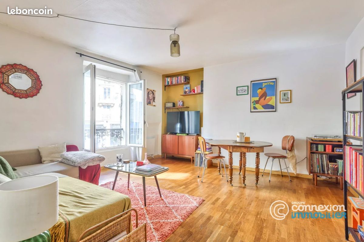 Appartement 2 pièces 42 m² · à Paris · 42 m² · 398 000 €