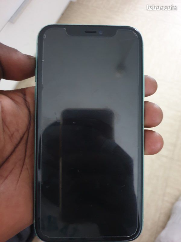 IPhone 11 (image 2)