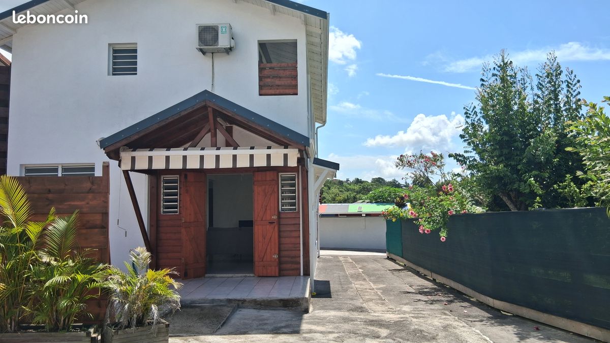 Maison 3 pièces 104 m² · à Baie-Mahault · 104 m² · 1 580 €/mois