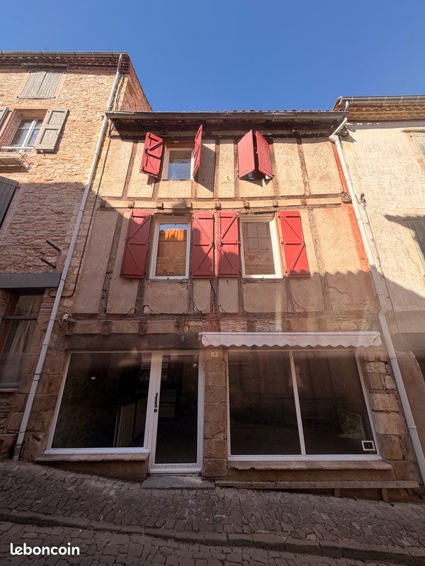 Immeuble 12 pièces 243 m² · à Cordes-sur-Ciel · 243 m² · 28 500 €