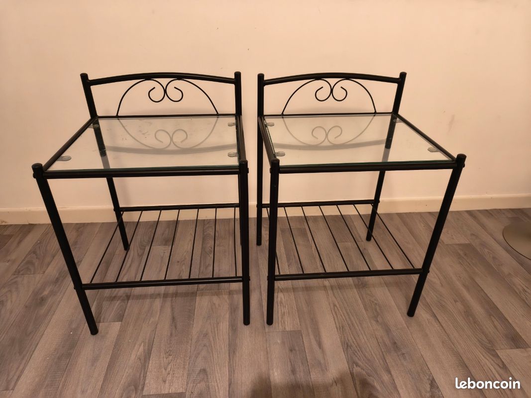Table de nuit (image 1)