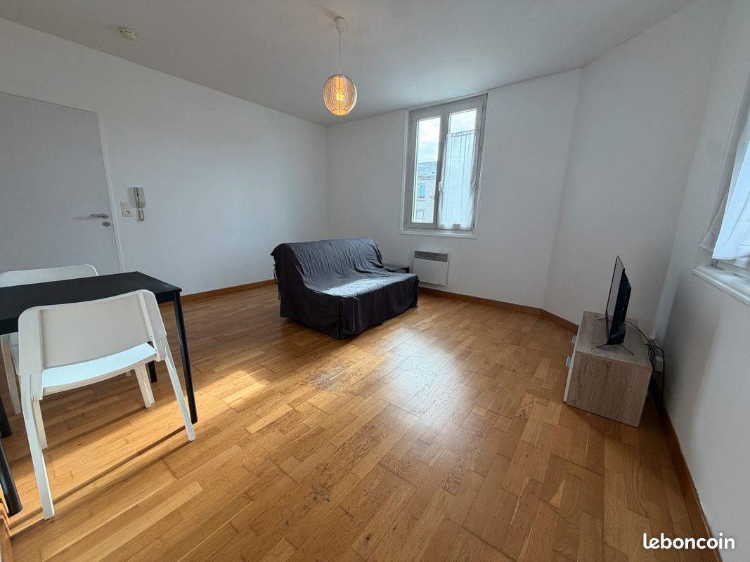 Appartement 1 pièce 33 m² · à Niort · 33 m² · 450 €/mois