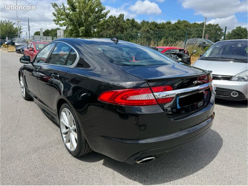Jaguar xf (2) 3.0 v6 d 240 luxe (image 4)