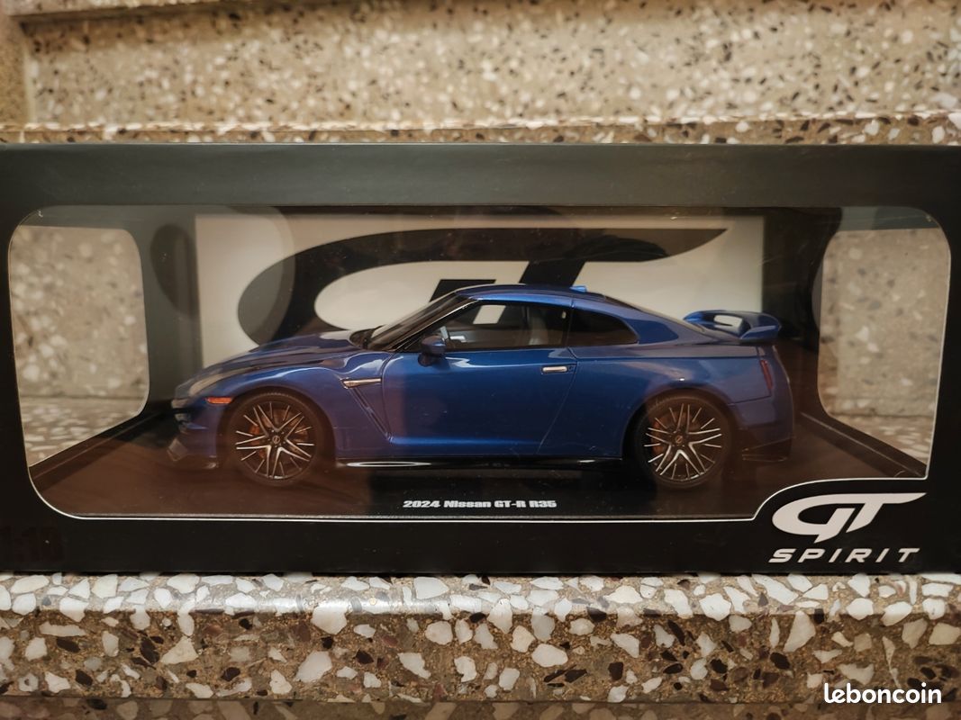 Nissan Skyline R35 gtr 1/18 gt spirit (image 2)