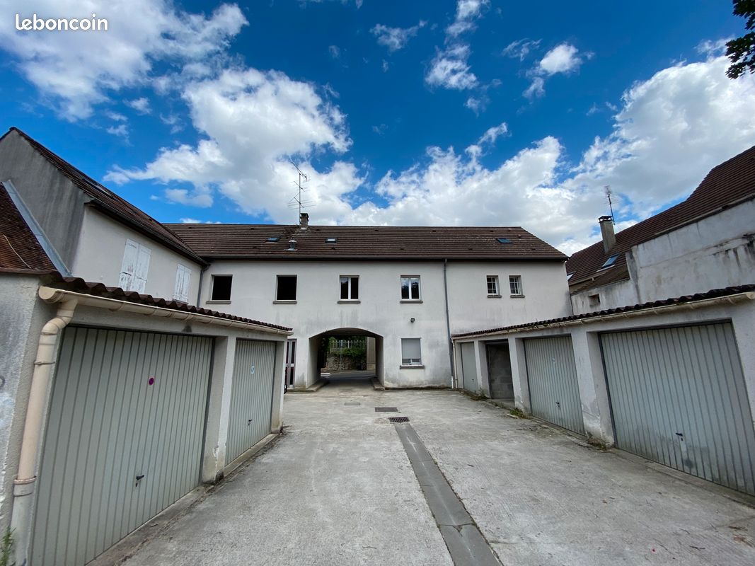 Appartement 1 pièce 28 m² · à Santeny · 28 m² · 95 000 €