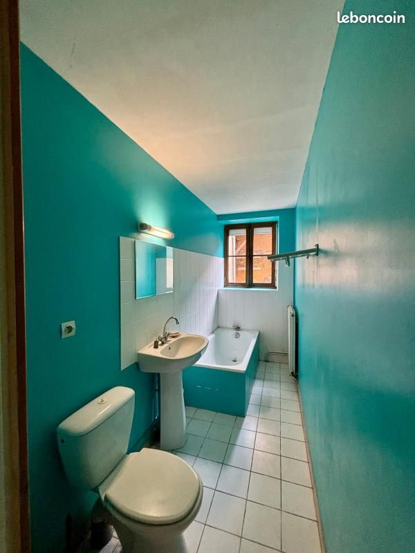 Maison 5 pièces 98 m² - Montmorillon 86500 (image principale 3)
