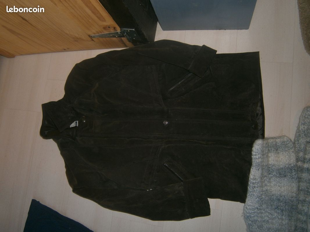 Lot de vestes et blousons femme taille 38-40 (image 2)