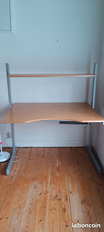 Grand bureau Ikea (image 1)