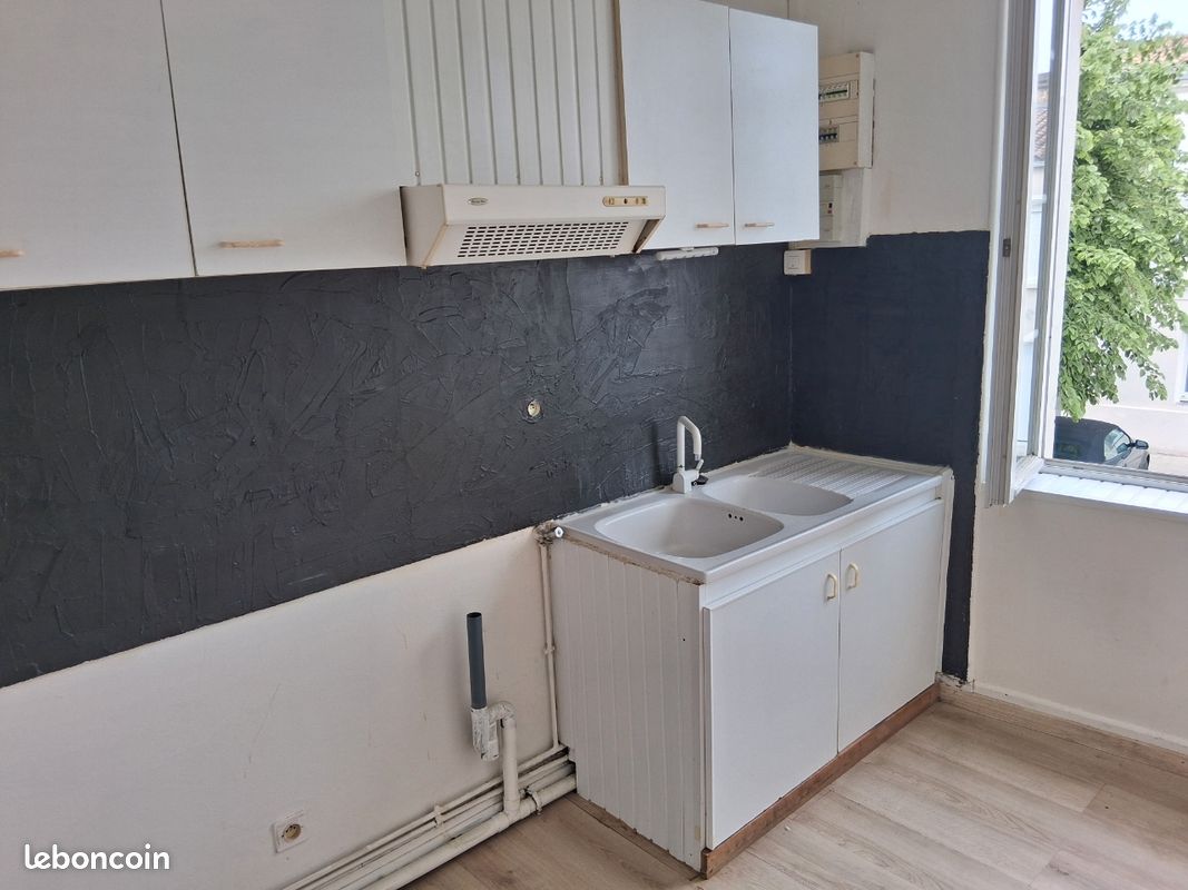 Immeuble 2 pièces 110 m² · à Saujon · 110 m² · 199 000 €