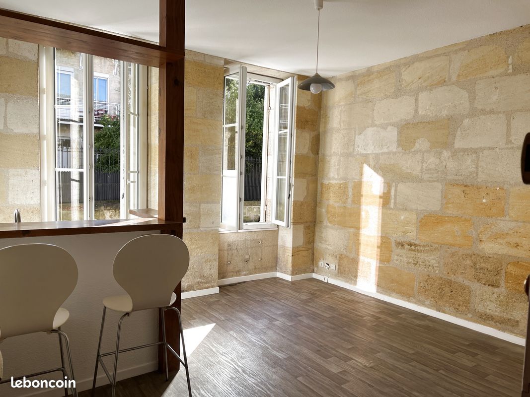 Appartement 1 pièce 20 m² - Bordeaux 33000 (image principale 0)
