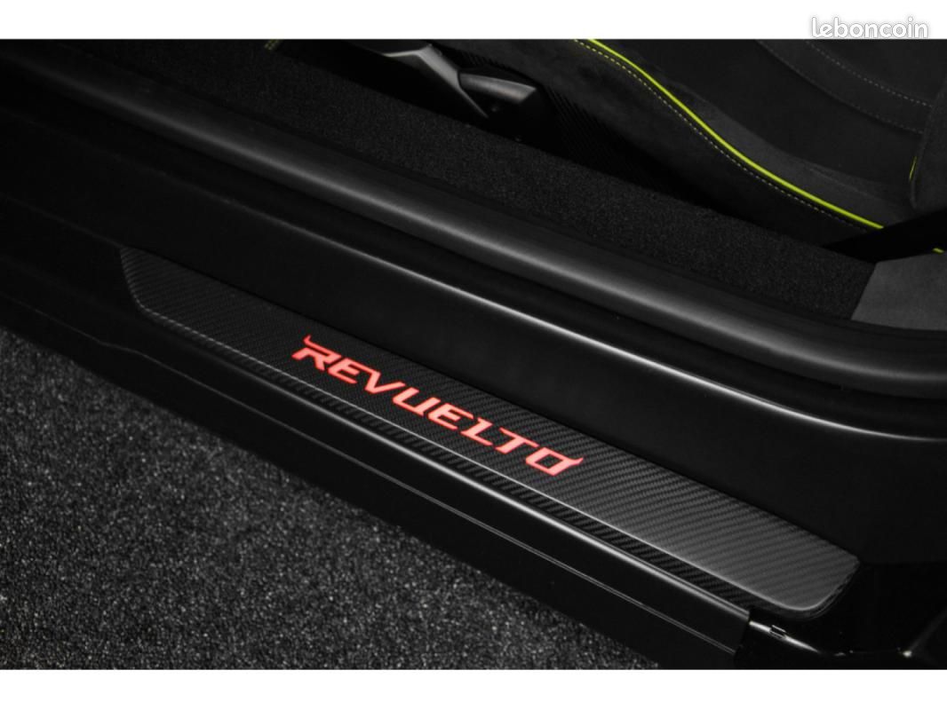 Lamborghini revuelto AD PERSONAM - VERDE CITREA / ROSSO MARS TVA 6.5 V12 1.015CH Baquets (image 18)