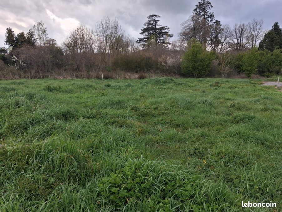Terrain 1599 m² · à Valdurenque · 1 599 m² · 71 000 €