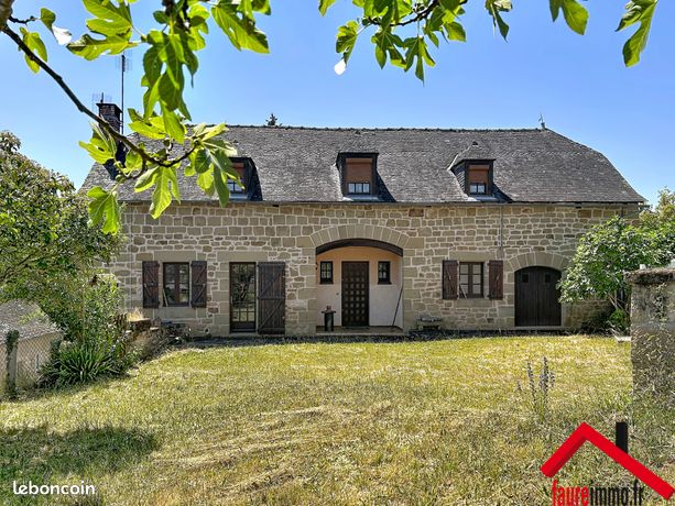 Maison 8 pièces 230 m²