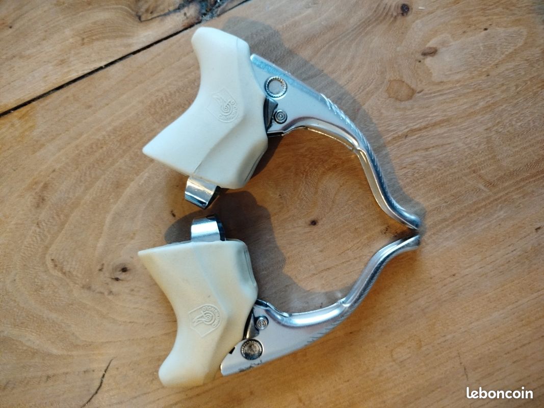 Leviers De Frein Campagnolo C Record 2x8 Vitesses – Vintage Et Fonctionnels