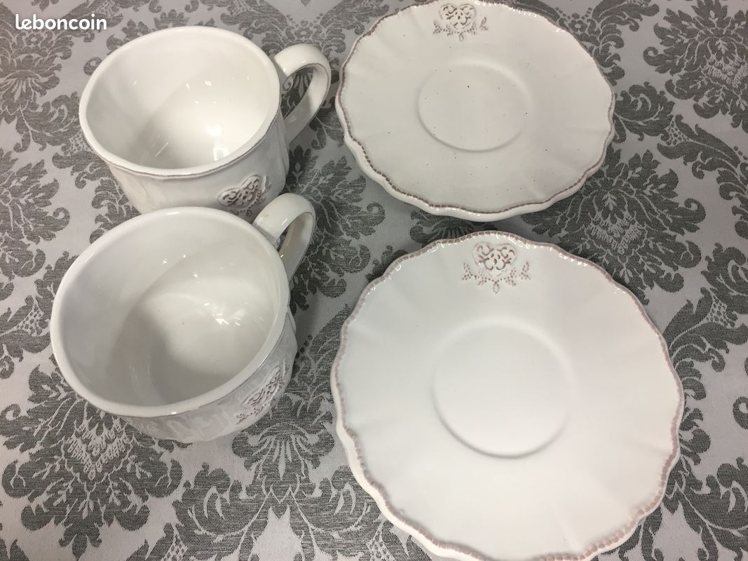 Elegant & Romantique Ensemble Faïence Fine Tête-à-Tête Tasses Plateau Coeur.... (image 7)