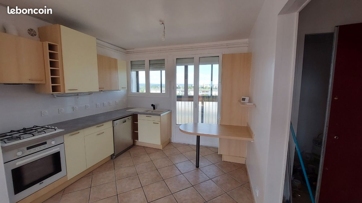 Appartement 4 pièces 85 m² · à Orange · 85 m² · 840 €/mois