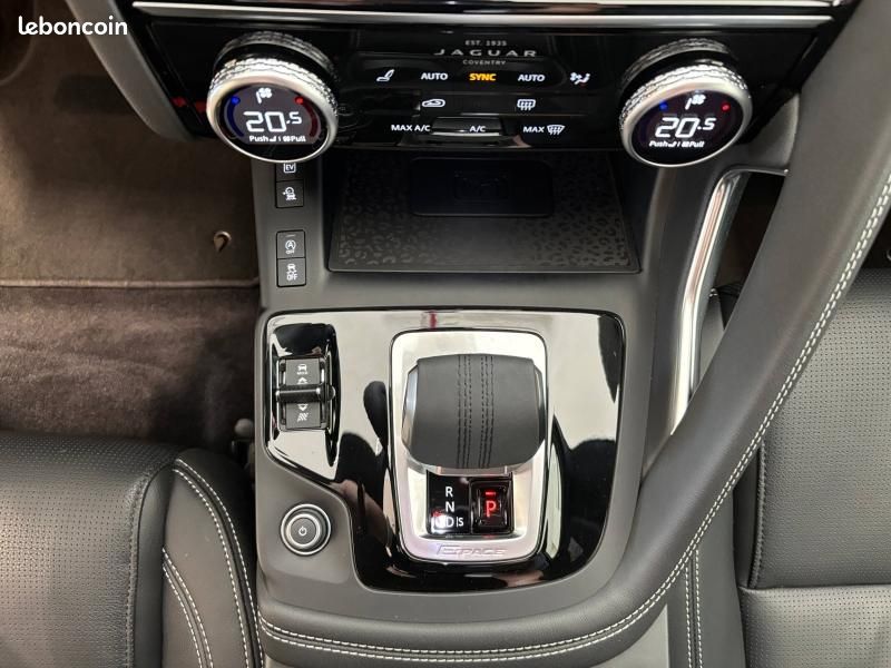 Jaguar E-Pace P270e PHEV 269ch R-Dynamic SE (image 8)