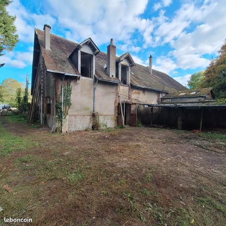 Vends bâtiment à restaurer