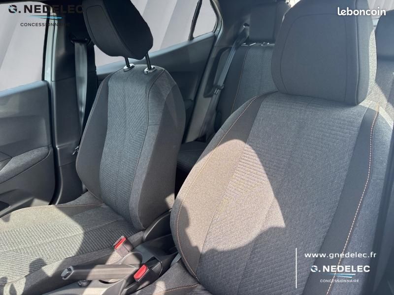 Peugeot 2008 1.2 Hybrid 145ch Style e-DCS6 (image 9)