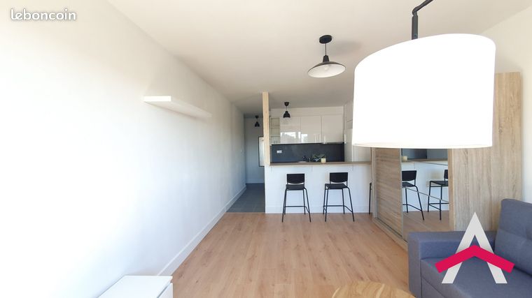 Studio 1 pièce 30 m²