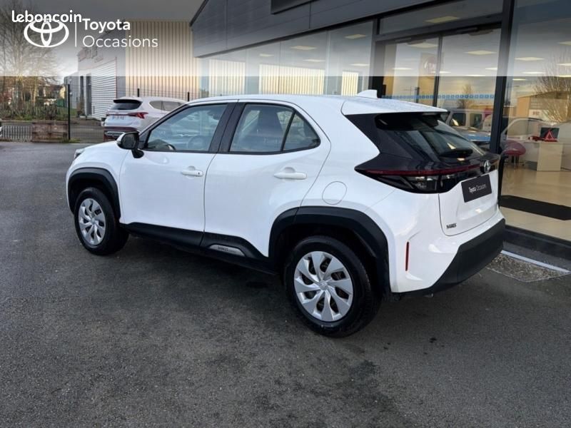 Toyota Yaris Cross 116h Dynamic MY22 (image 2)