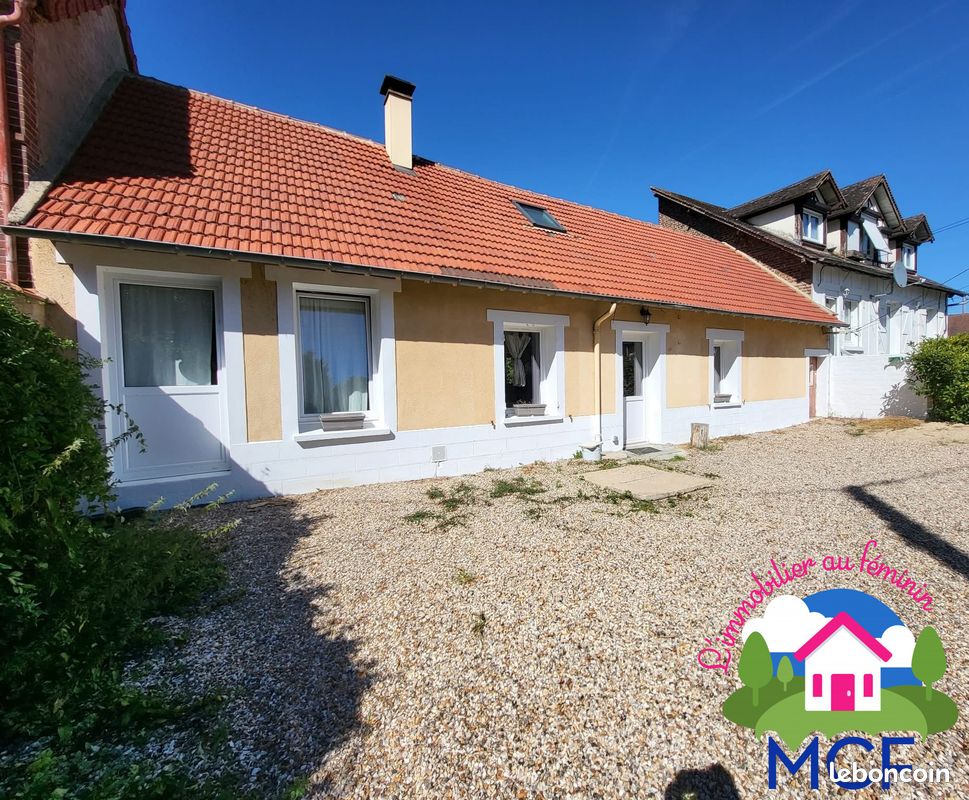 Maison 4 pièces 93 m² · à Bréval · 93 m² · 196 000 €
