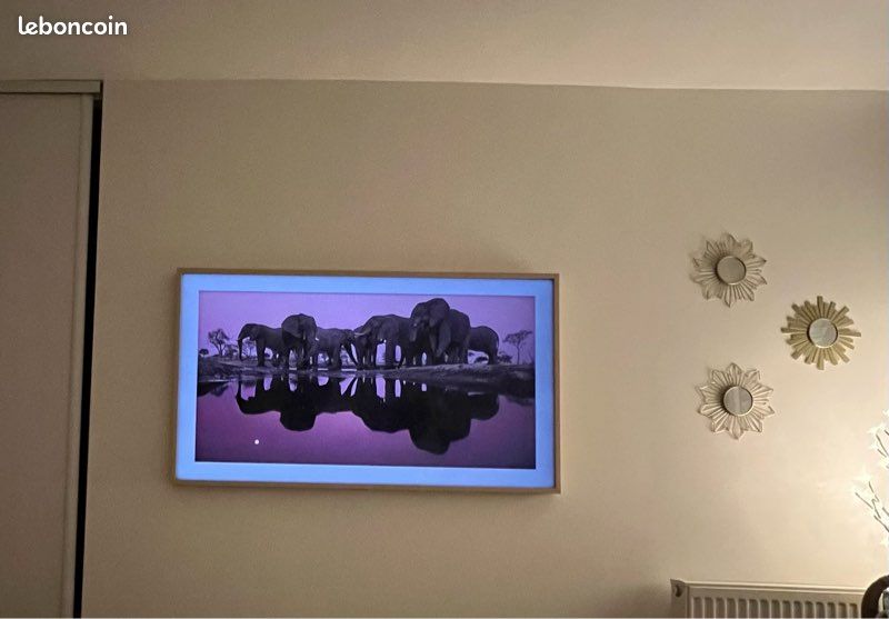 Samsung The Frame 55 pouces + cadre bois – état comme neuf (image 1)