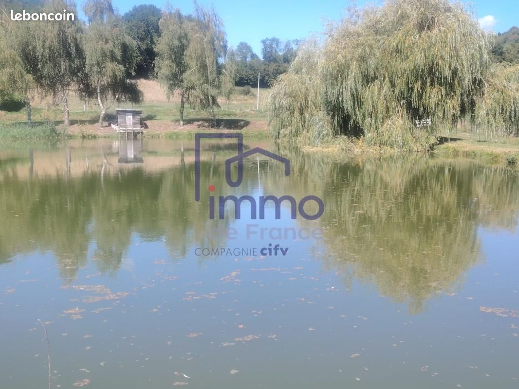 Terrain 7701 m² · à Meyrieu-les-Étangs · 80 000 €