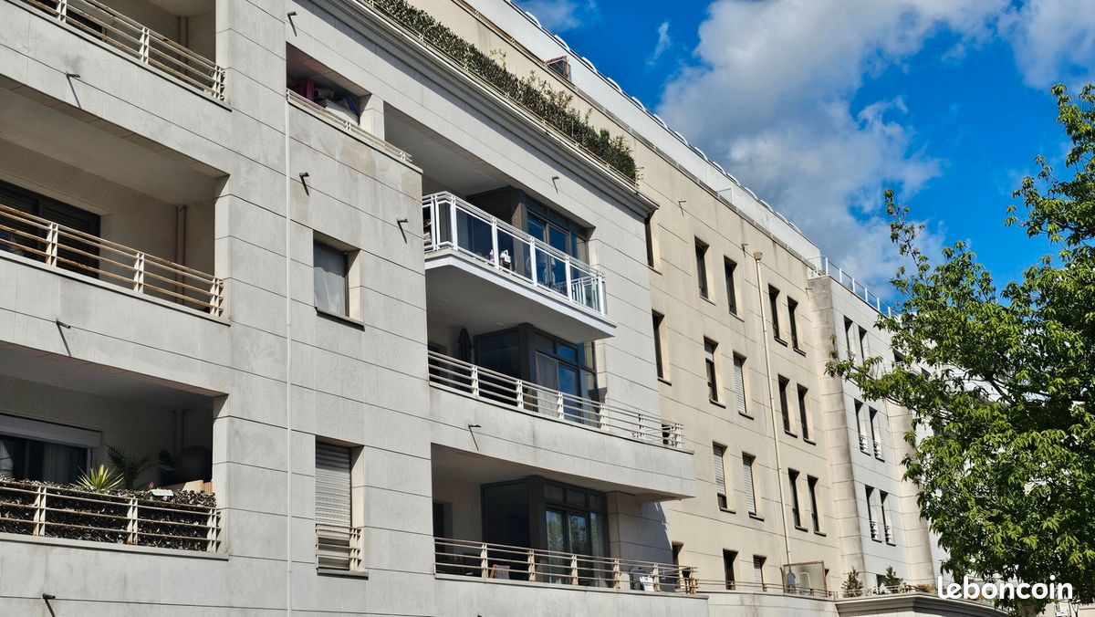 Appartement 4 pièces 94 m² · à Joinville-le-Pont · 94 m² · 650 000 €