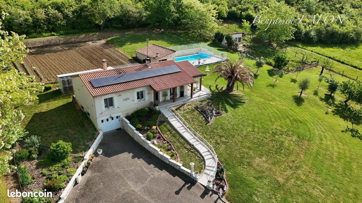 Maison 4 pièces 105 m² · à Port-Sainte-Marie · 105 m² · 240 000 €