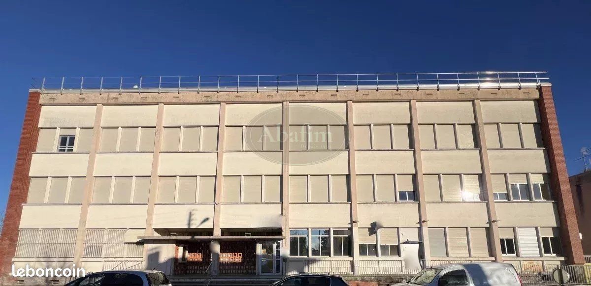 Local commercial 35 pièces 826 m² · à Cazères · 826 m² · 858 000 €