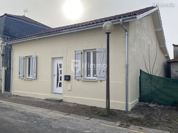 https://img.leboncoin.fr/api/v1/lbcpb1/images/11/7f/89/117f898810c73434d140c125cf166a73bc8213bd.jpg?rule=ad-image