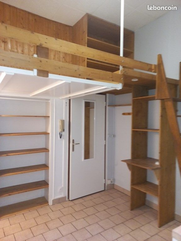 Appartement 1 pièce 10 m² · à Angers · 10 m² · 370 €