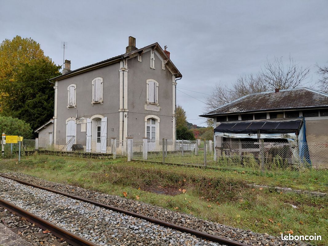 Maison 6 pièces 113 m² · à Trentels · 113 m² · 80 000 €