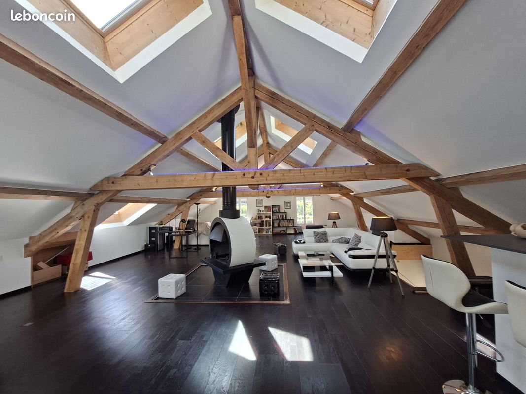 Appartement 6 pièces 226 m² · à Hauts de Bienne · 226 m² · 270 000 €
