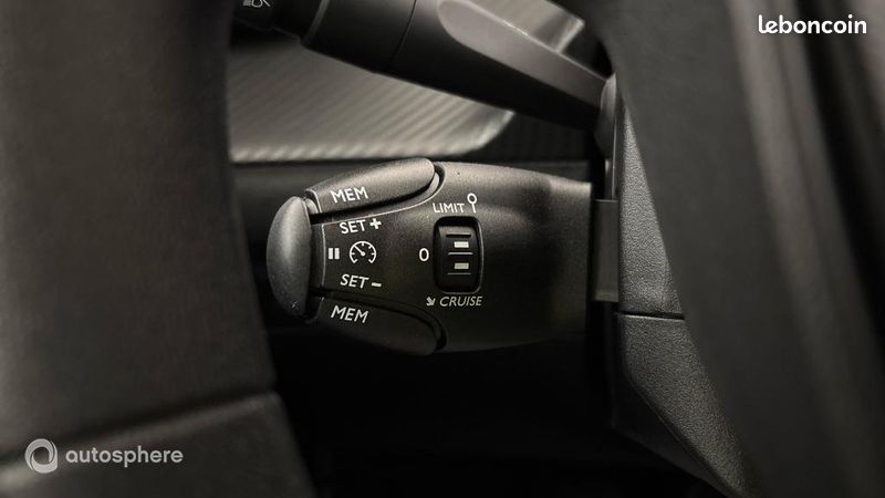 Peugeot 208 1.2 PureTech 75ch S&S Like (image 25)