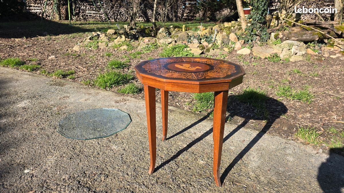 Table basse en marqueterie (image 2)