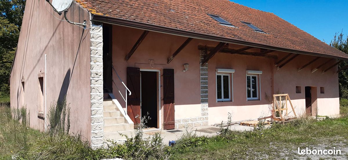 Maison 5 pièces 117 m² · à Mouthier-en-Bresse · 117 m² · 120 000 €